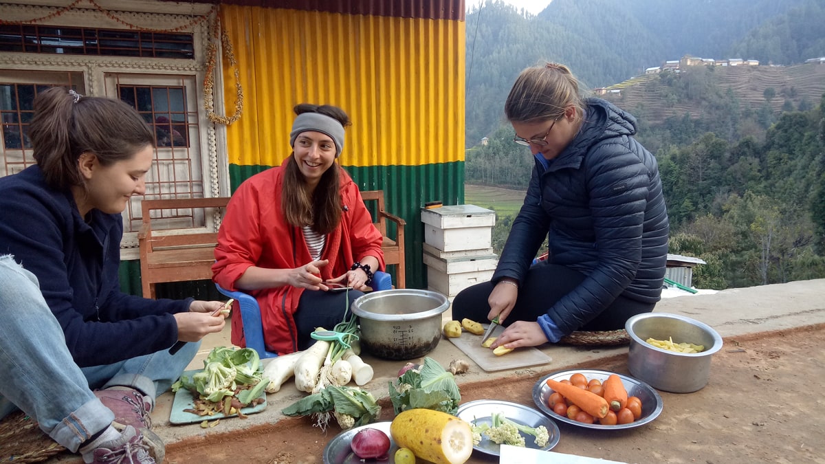 Foreigners cutting vegetables- Bethanchok -3 Dhunkharka Kavre Nepal