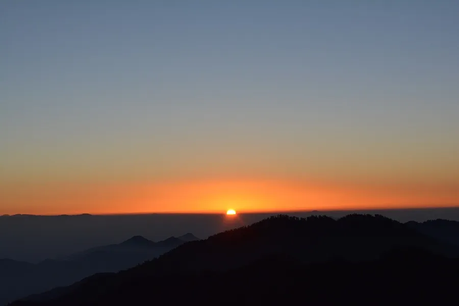 पर्यटक लोभ्याउँदै बेथानचोक